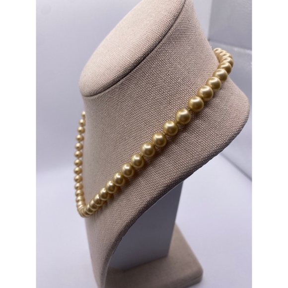 Vintage creamy pearls / wedding jewelery / classic piece / FREE Personalized Gif - Picture 8 of 10